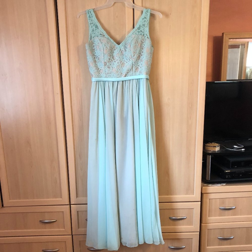 Chiffon Embroidered Bridesmaid / Prom Dress